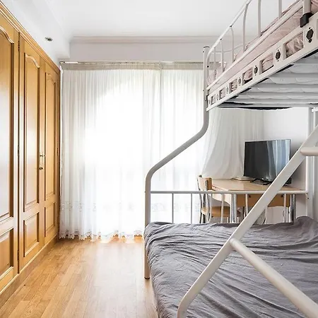 New & Terrace. Steps To Ondarreta *