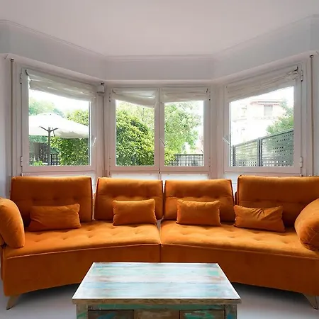 New & Terrace. Steps To Ondarreta Apartment Anorga-Lugariz