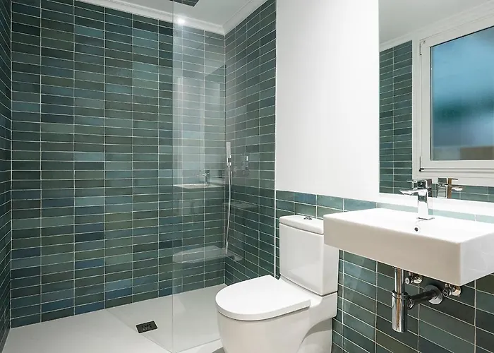 New & Terrace. Steps To Ondarreta דירה