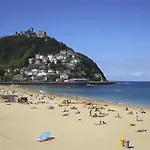 New & Terrace. Steps To Ondarreta דירה